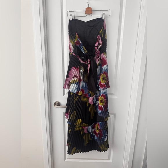 A&F Giselle Strapless Tiered Maxi Dress - Picture 6 of 10